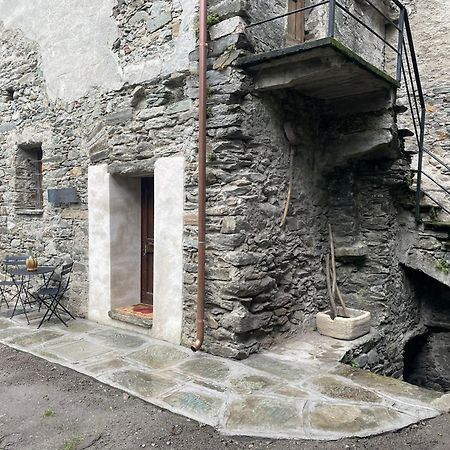 Апартаменты La Torre Colombaia - Monumento Del 1400 Арна Экстерьер фото